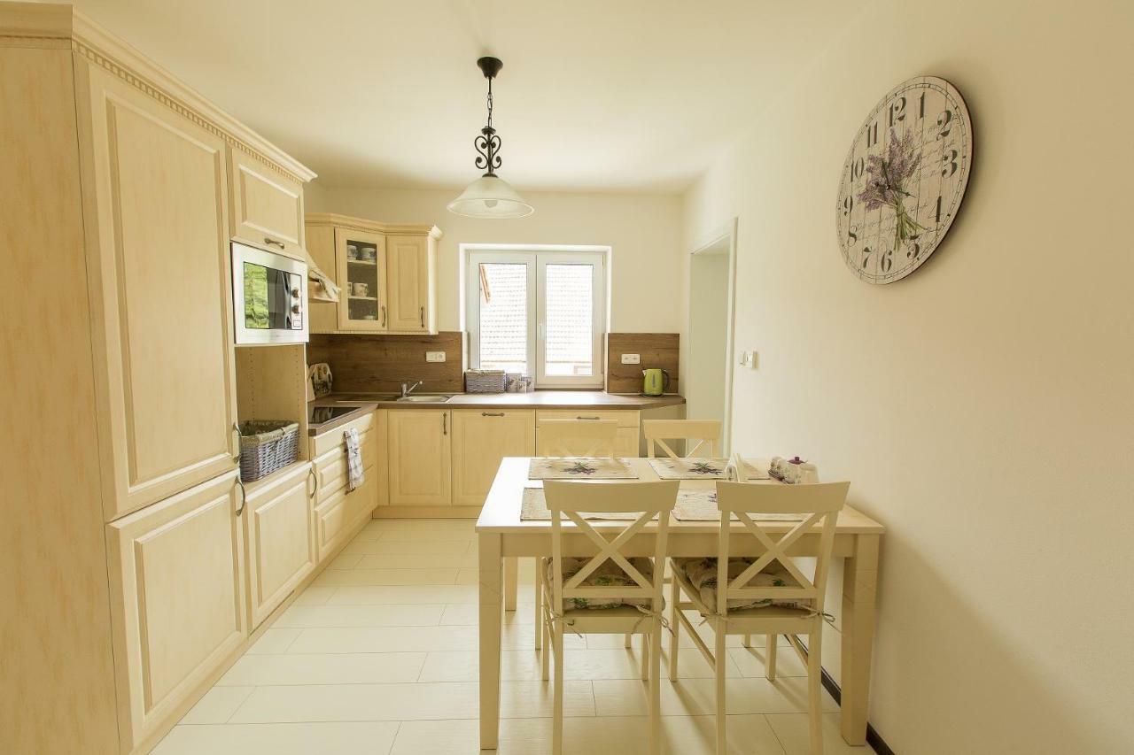 Apartmany U Prochazku Cesky Krumlov Exterior photo